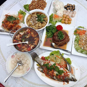 ร้านรายการอาหารโต๊ะจีน